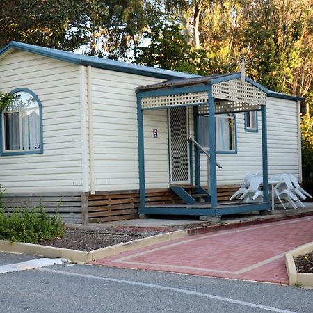 Acclaim Kingsway Tourist Park Hotel Madeley Buitenkant foto