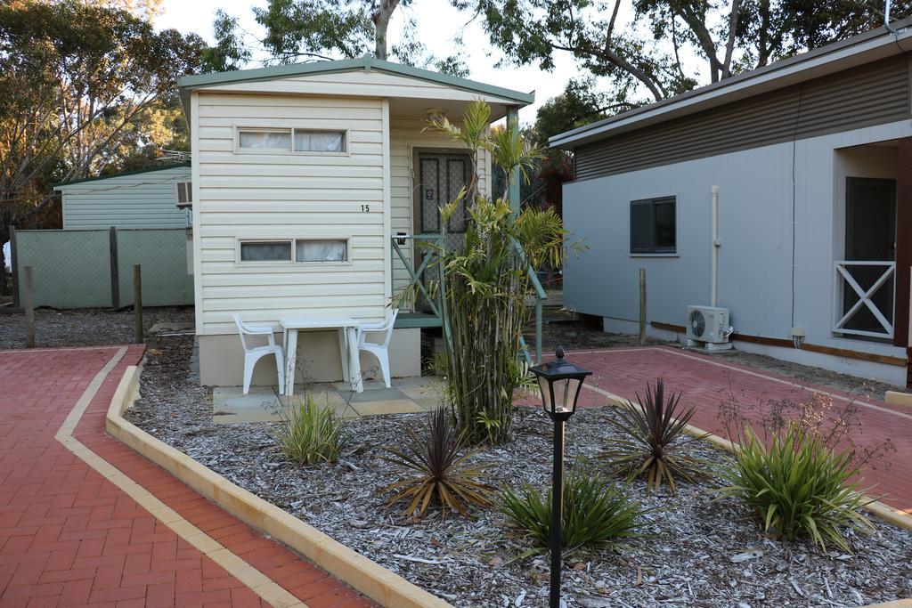 Acclaim Kingsway Tourist Park Hotel Madeley Buitenkant foto