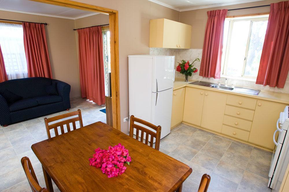 Acclaim Kingsway Tourist Park Hotel Madeley Buitenkant foto